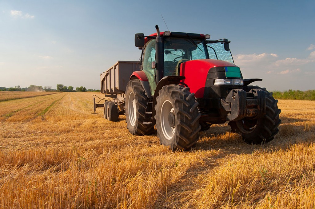 13 Tips for Maintaining Your Tractor